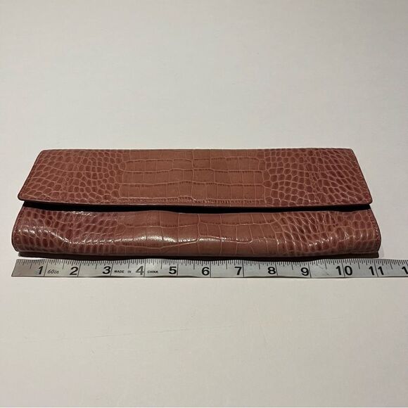 Beautiful Ann Taylor Leather Envelope Clutch Mauve Croc Embossed - Picture 12 of 13